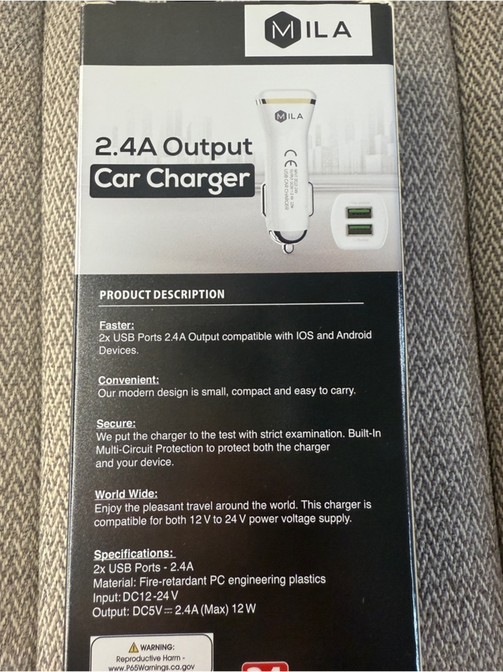 Car Charger Dual-Port With 2.4A Output With Lightning Cable in White - Picture 6 of 11